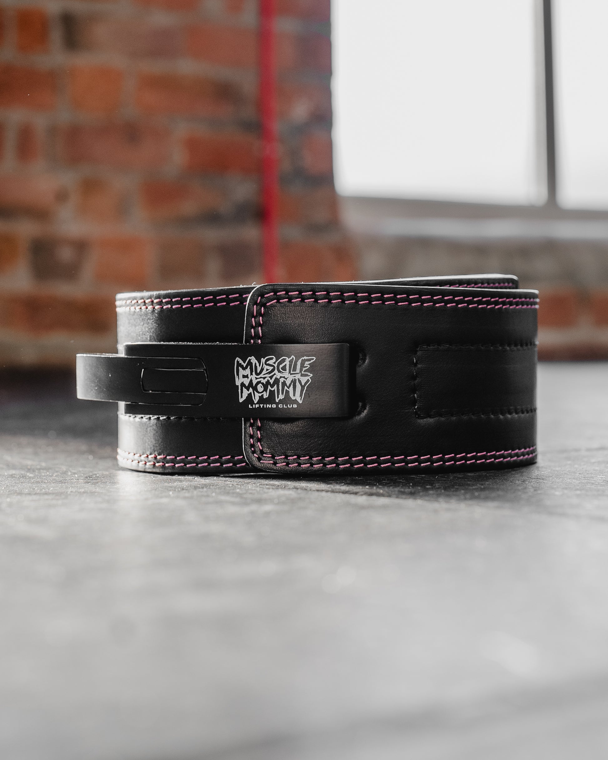 LEATHER 10MM LEVER BELT